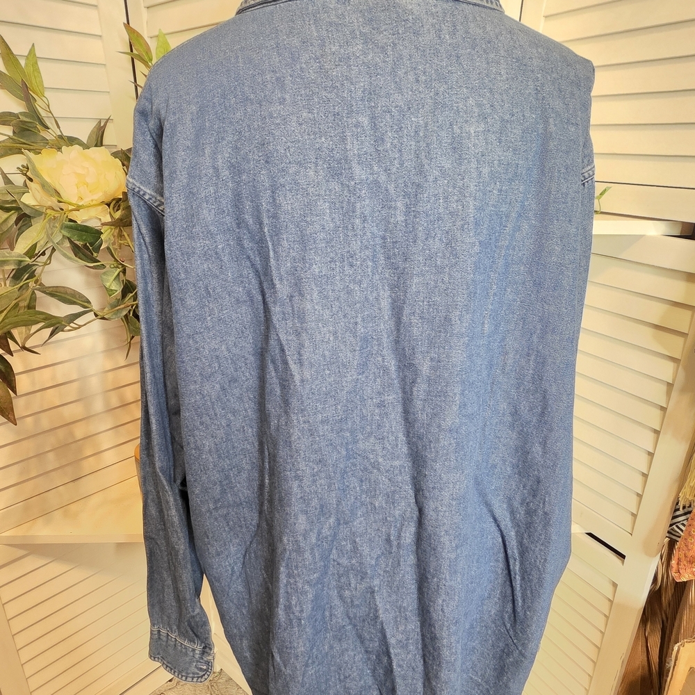 Warner Bros. Studio Store Vintage Denim Shirt 2XL 1385 - Picture 8 of 9